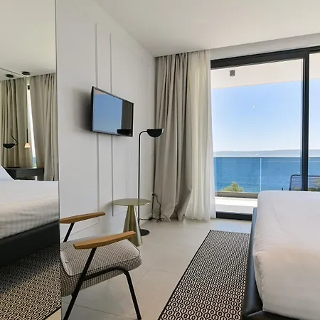 Willa Olive Trogir